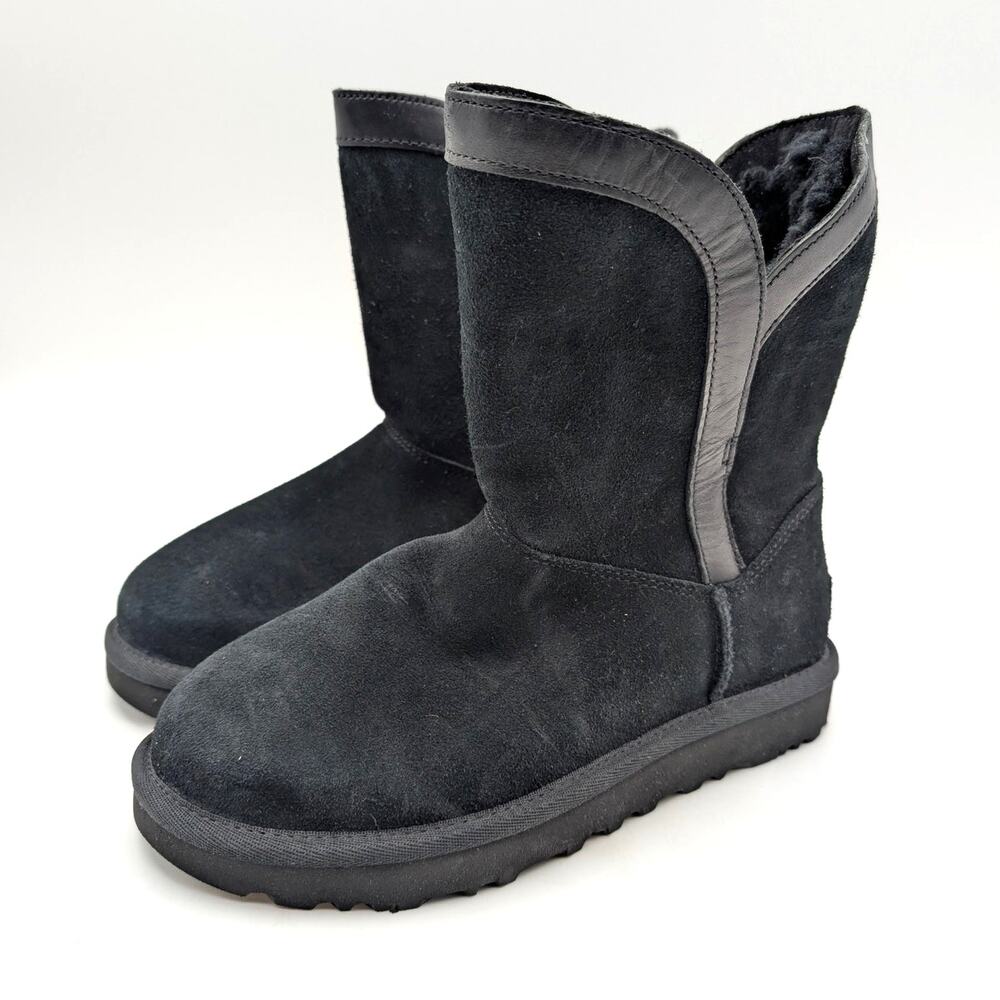 UGG Classic Short Lunara Ankle Boots Round Toe Women's Black Size US5 EU36